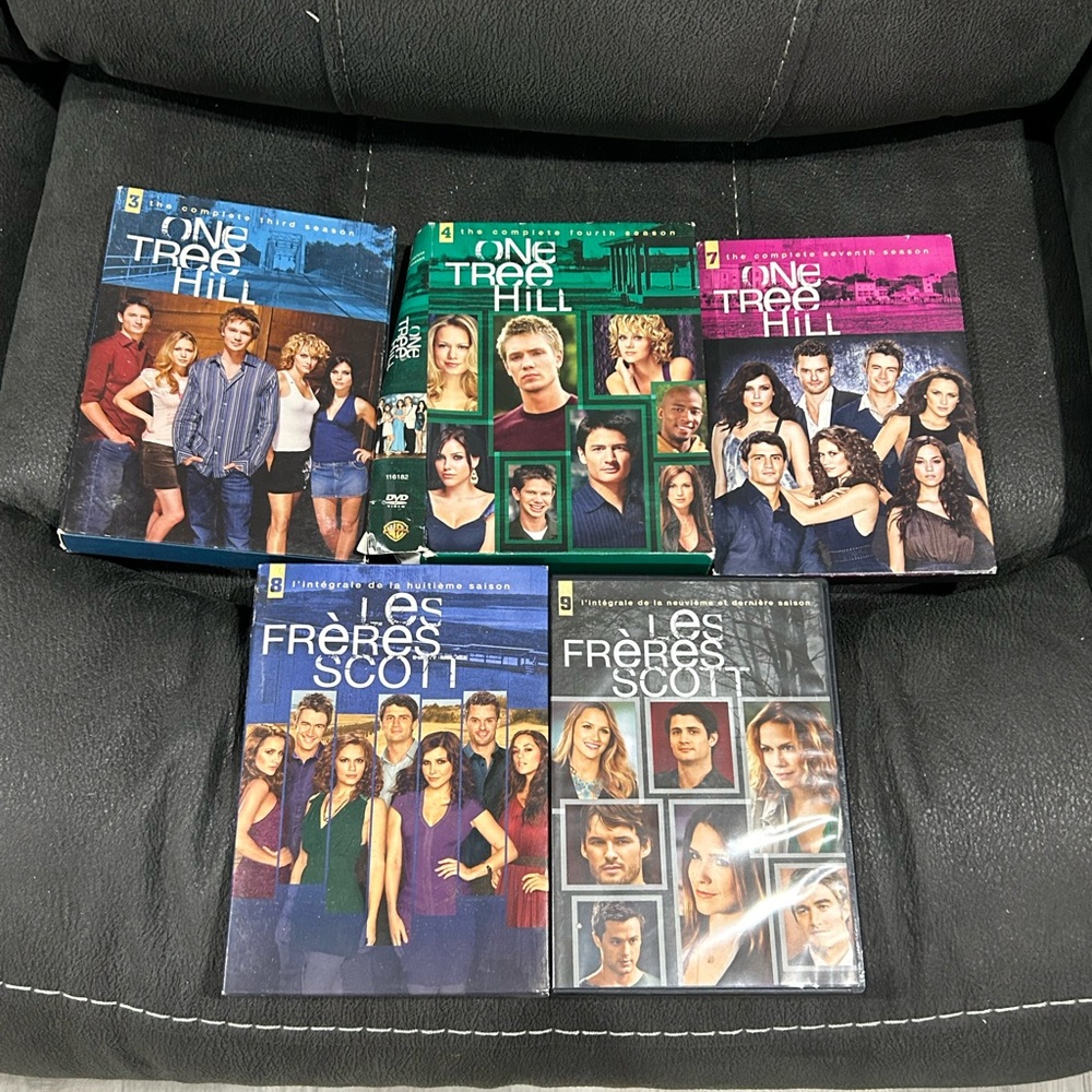 One tree hill dvd LOT